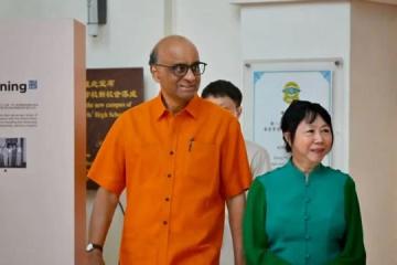 【GE2025】尚达曼总统和夫人到达投票站投票