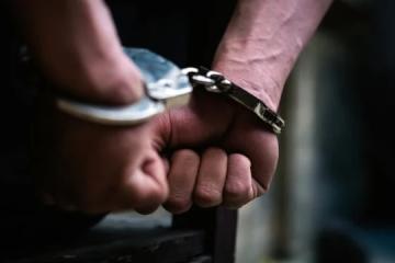 涉卖淫欺骗和无牌提供付款服务 四男一女明天被控