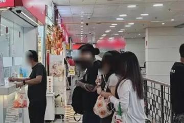 新币兑人民币1:5.65 ！新加坡换汇人惨状：汇款失败倒扣 1000+…