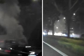 泛岛高速公路罗厘失火 导致严重塞车