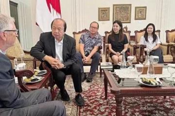 印尼富商翁俊民透露　盖茨托人在狮城物色住所落脚