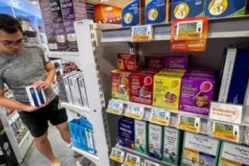 新加坡新冠病例激增，防疫用品热销，公众出游计划未受影响