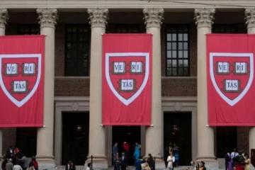 新加坡外交部关注赴美留学政策变动，呼吁学生制定后备深造计划