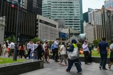 所有公务员将可获得0.4个月年中花红
