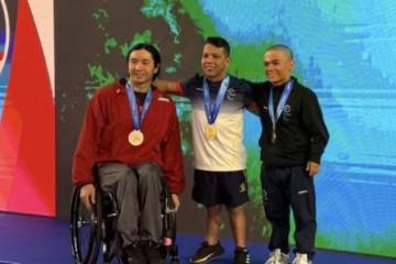 杜维崧勇夺残疾人游泳世界系列赛墨西哥站蝶泳银牌
