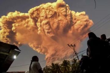 印尼火山喷发 多趟本地往来峇厘岛航班取消